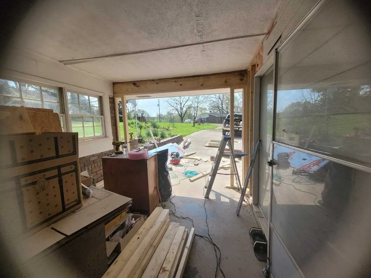 Air movers and dehumidifier for Water Mitigation Services in DeSoto